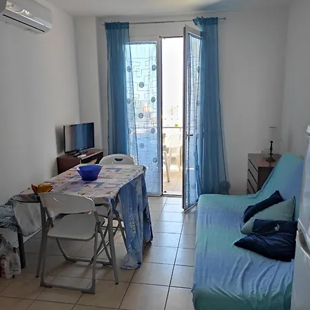 Vacanze Lungomare Apartman *